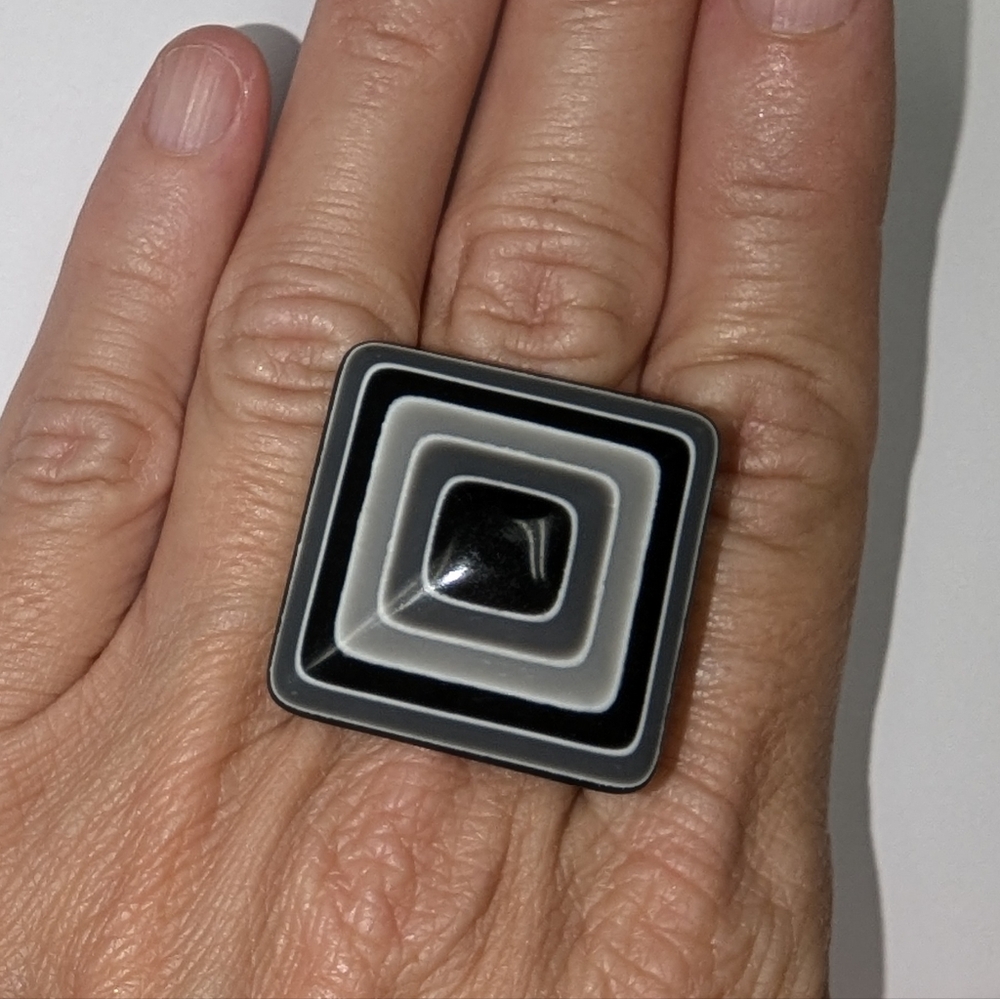 VTG RETRO RING
